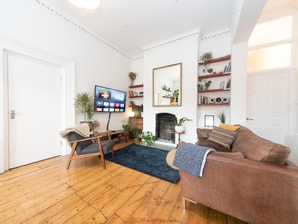 Pass The Keys Rustic And Quirky Flat In Charming Charlton Village Londyn Zewnętrze zdjęcie