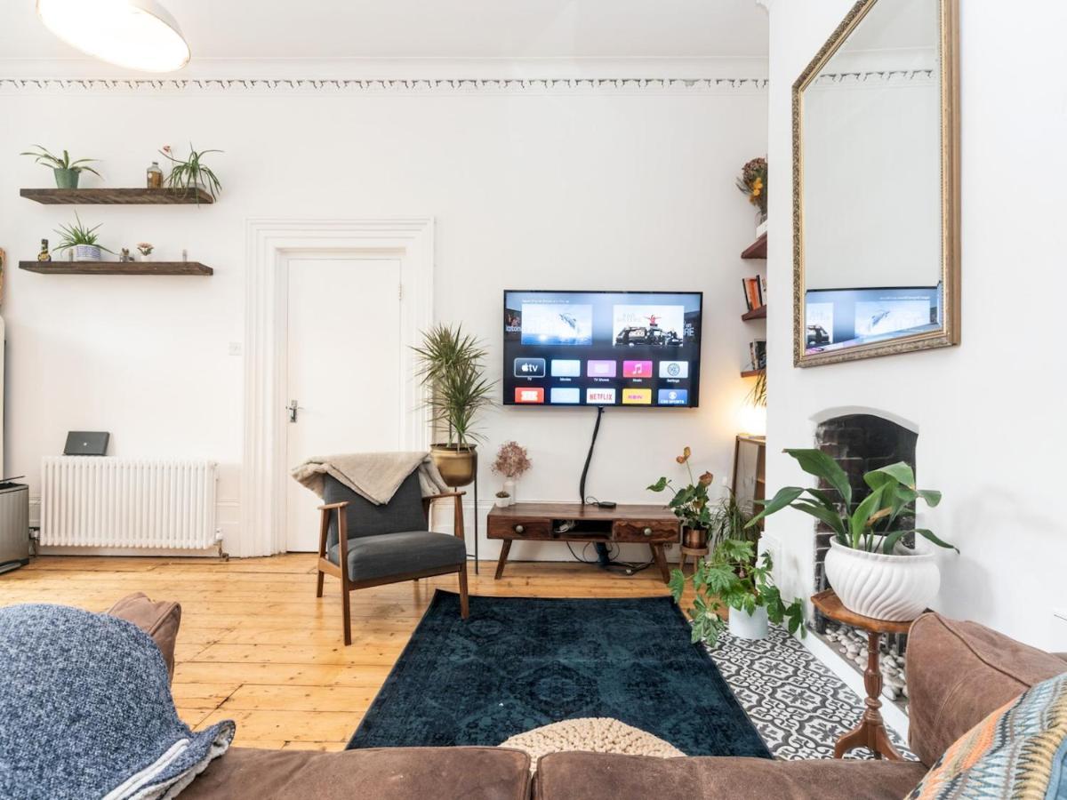 Pass The Keys Rustic And Quirky Flat In Charming Charlton Village Londyn Zewnętrze zdjęcie