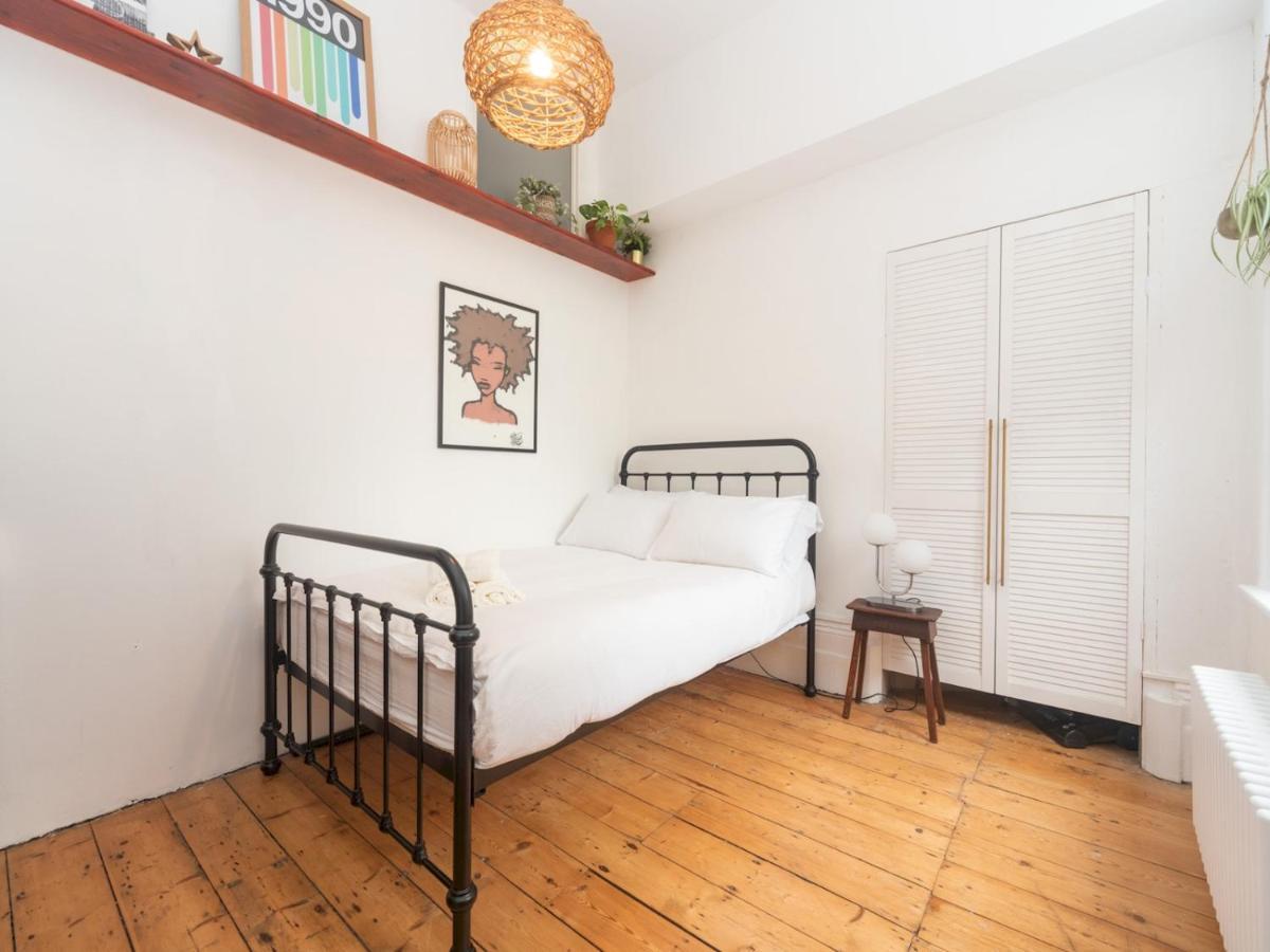 Pass The Keys Rustic And Quirky Flat In Charming Charlton Village Londyn Zewnętrze zdjęcie