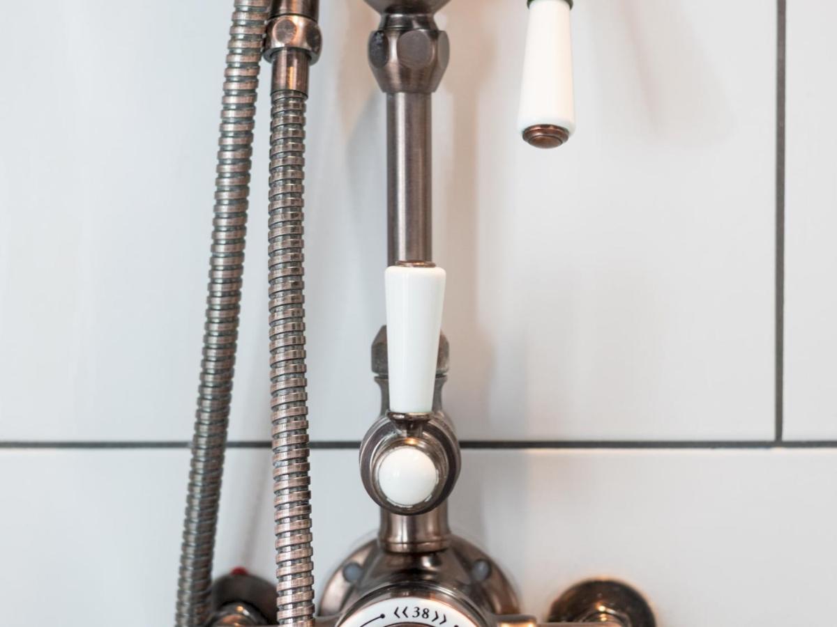 Pass The Keys Rustic And Quirky Flat In Charming Charlton Village Londyn Zewnętrze zdjęcie